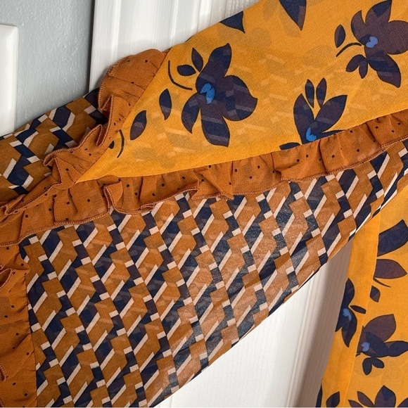 Cabi Golden Eye Harmony Flower Riot Print Blouse Art to Wear Oversized XS - Picture 8 of 14